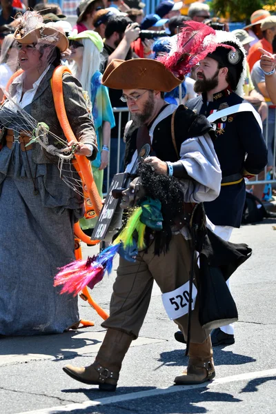 34º Desfile Anual de Sirenas en Coney Island —  Fotos de Stock