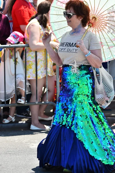 34. roční přehlídka mořské panny na Coney Islandu — Stock fotografie