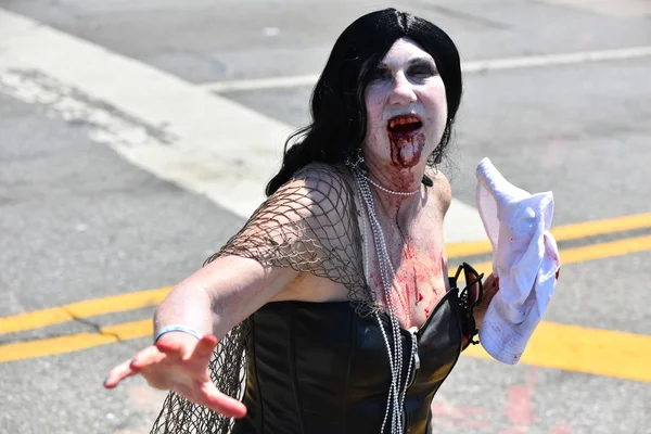 34. roční přehlídka mořské panny na Coney Islandu — Stock fotografie