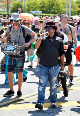 34 Yıllık Denizkızı Geçit Coney Adası'nda