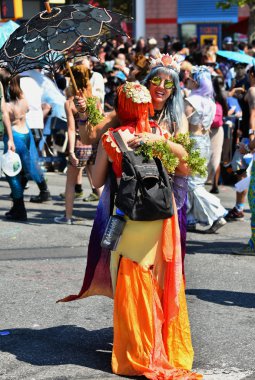 34 Yıllık Denizkızı Geçit Coney Adası'nda