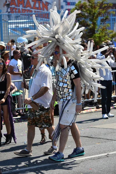 34º Desfile Anual de Sirenas en Coney Island — Foto de Stock