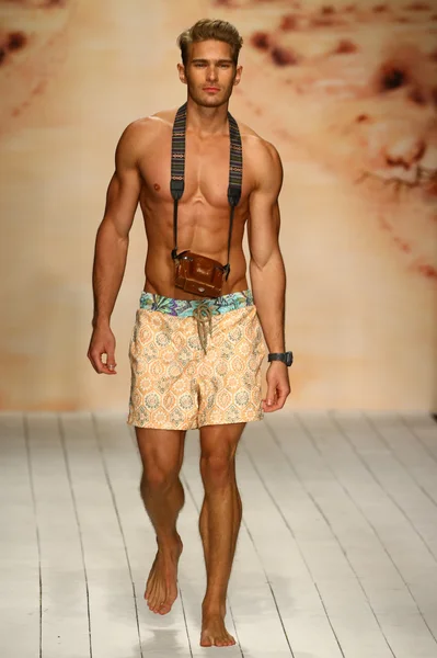 Maaji Swimwear fashion show at W hotel for Miami Swim Week — Stock Photo, Image