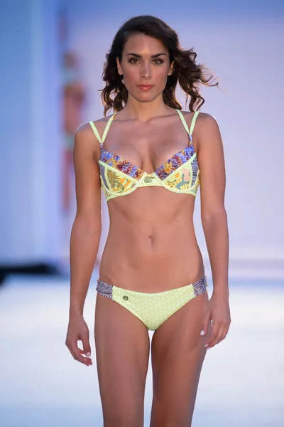 Maaji - Protela Colombian Brands fashion show at W hotel for Miami Swim Week — Stock Photo, Image