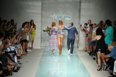 Luli Fama bahar yaz 2017 pist göster