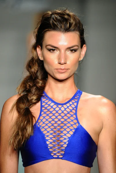  Luli Fama bahar yaz 2017 pist göster