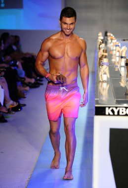 Keboe İlkbahar Yaz 2017 Pist aksesuar gösterisi