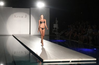 Keva J bahar yaz 2017 pist göster