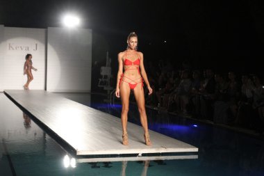 Keva J bahar yaz 2017 pist göster