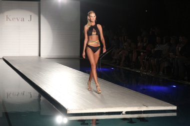 Keva J bahar yaz 2017 pist göster