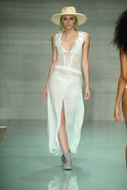 Aşk ve Limon lar Için Pist Gösterisi