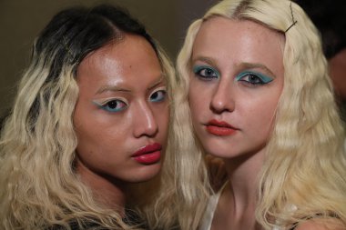 Victor De Souza defilesinden önce sahne arkası