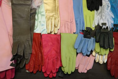 Victor De Souza defilesinden önce sahne arkası aksesuarlar