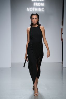 Toutiao X Acfn defilesi