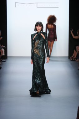 Michael Costello moda gösterisi sırasında New York Moda Haftası