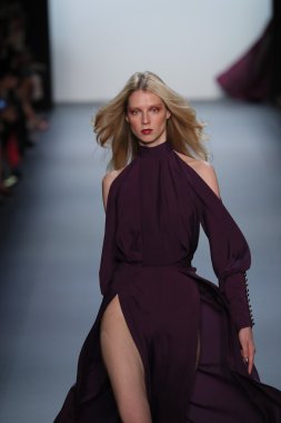 Michael Costello moda gösterisi sırasında New York Moda Haftası