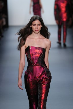 Michael Costello moda gösterisi sırasında New York Moda Haftası