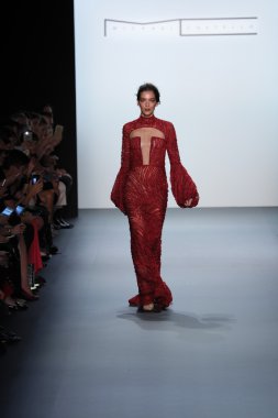 Michael Costello moda gösterisi sırasında New York Moda Haftası