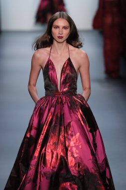 Michael Costello moda gösterisi sırasında New York Moda Haftası