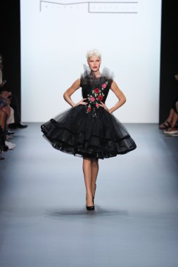 Michael Costello moda gösterisi sırasında New York Moda Haftası