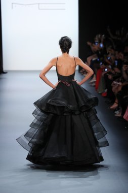 Michael Costello moda gösterisi sırasında New York Moda Haftası