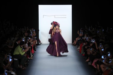 Michael Costello defile