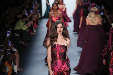 Michael Costello defile