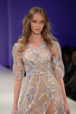 Malan Breton moda gösterisi sırasında New York Moda Haftası 