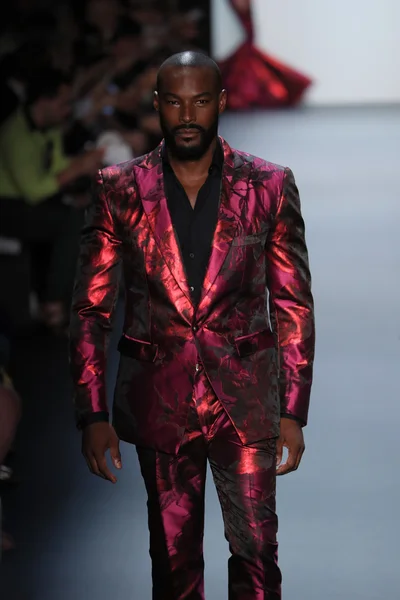 Майкл Костелло моди шоу під час Нью-Йорку Тиждень моди — стокове фото