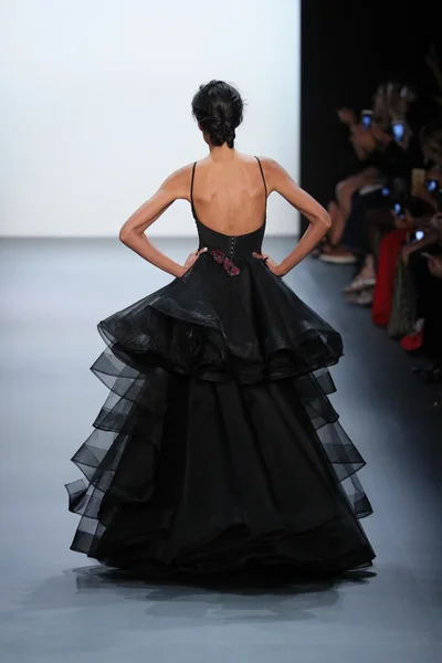 Pokaz mody Michael Costello podczas New York Fashion Week — Zdjęcie stockowe