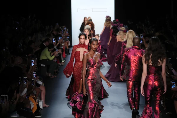 Moda Michael Costello durante la New York Fashion Week — Foto Stock