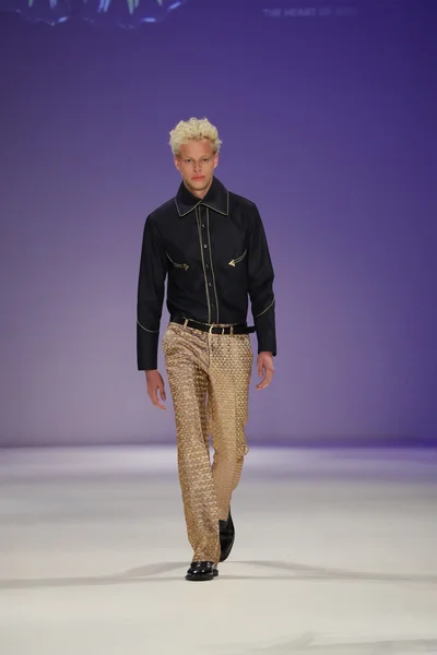 Malan Breton modevisning under New York Fashion Week — Stockfoto