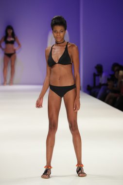 Malan Breton moda gösterisi sırasında New York Moda Haftası 