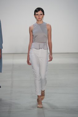 Lisa N. Hoang bahar 2017 New York Moda Haftası sırasında