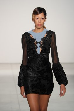 Lisa N. Hoang bahar 2017 New York Moda Haftası sırasında