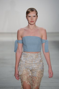 Lisa N. Hoang bahar 2017 New York Moda Haftası sırasında