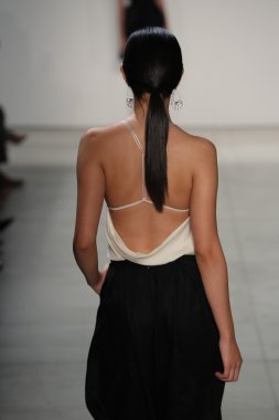 Lisa N. Hoang bahar 2017 New York Moda Haftası sırasında