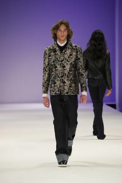 Malan Breton pokaz mody podczas New York Fashion Week — Zdjęcie stockowe