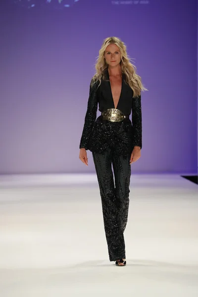 Malan Breton pokaz mody podczas New York Fashion Week — Zdjęcie stockowe