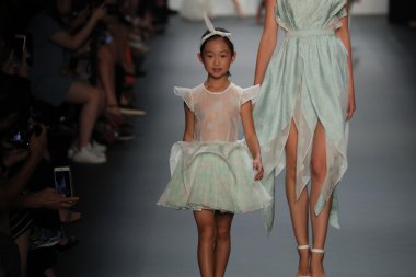 Vicky Zhang Parent çocuk koleksiyonu 