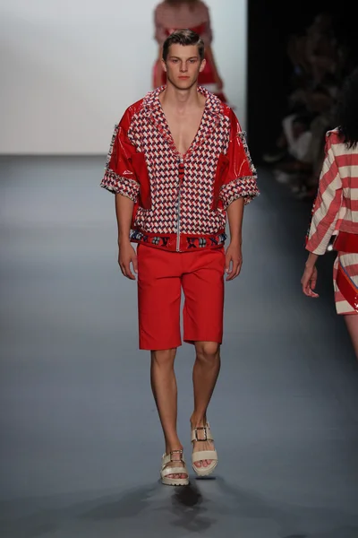 Son Jung Wan Runway during New York Fashion Week — Stock Photo, Image