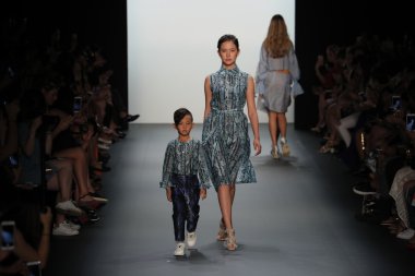 Vicky Zhang Parent çocuk koleksiyonu