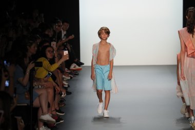 Vicky Zhang Parent çocuk koleksiyonu