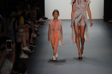 Vicky Zhang Parent çocuk koleksiyonu 