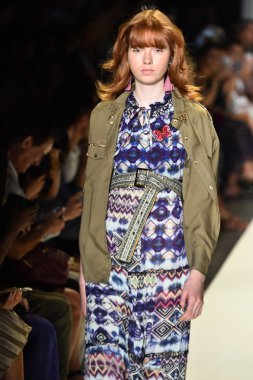 New York Moda Haftası sırasında Desigual defile