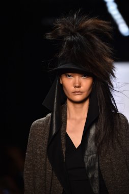  Nicholas K İlkbahar 2017 New York Moda Haftası defilesi