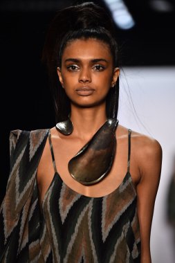  Nicholas K İlkbahar 2017 New York Moda Haftası defilesi