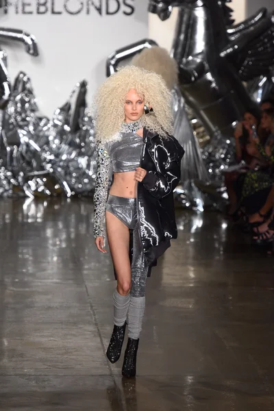 El desfile de moda Blonds durante MADE Fashion Week — Foto de Stock