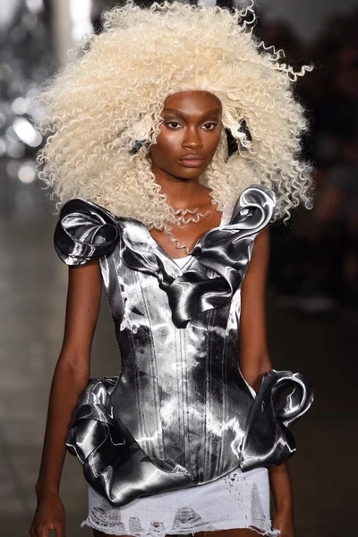 The Blonds fashion show during MADE Fashion Week — Stock Photo, Image