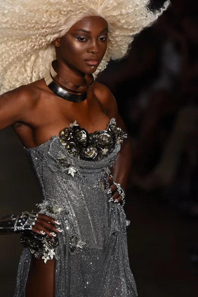 The Blonds fashion show during MADE Fashion Week — Stock Photo, Image